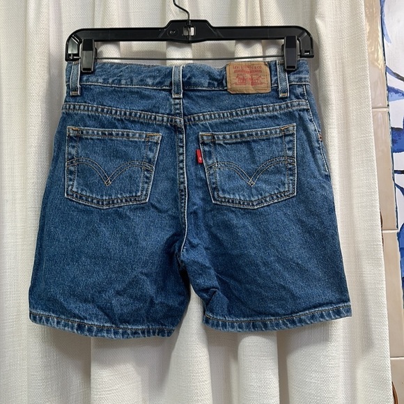 Vintage Levi’s Relaxed Fit Plus 100% Cotton Jean Shorts Size 10.5 - Picture 3 of 5